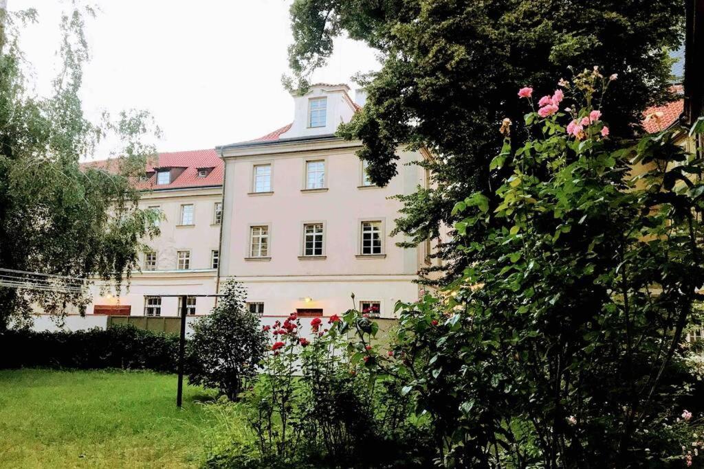 Rose Apartments / Romantic & Cozy / City Center Прага Экстерьер фото